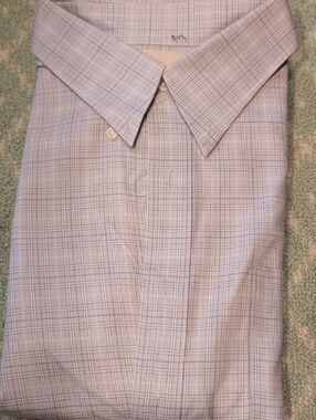 Kirkland Signature Light Grey Plaid Button-Down Shirt. Freshly Dry Cleaned.